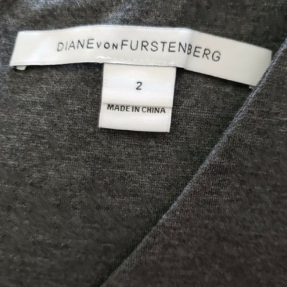 Diane Von Furstenberg Gray V-Neck Fit and Flare Structured Knit Dress Grey DVF 2 - Picture 3 of 5